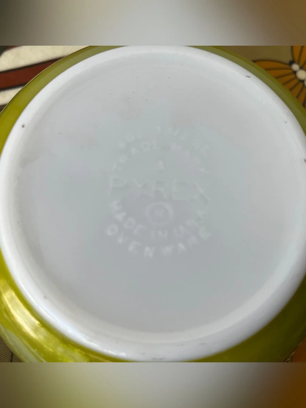 Vintage Pyrex 402 Verde Lime Green Mixing Bowl 1.5 QT Retro Milk Glass